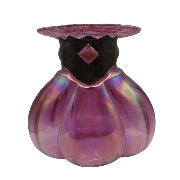 Vintage Mouth Blown Pink Iridescent Bubble Booty Vase by Silvestri - Picture 2 of 7